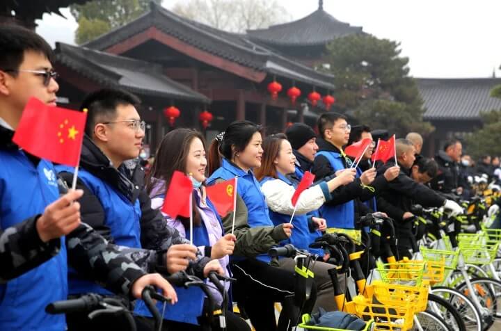 環(huán)五山歡樂騎行熱力開啟，數(shù)百人雨中欣賞沿途景致